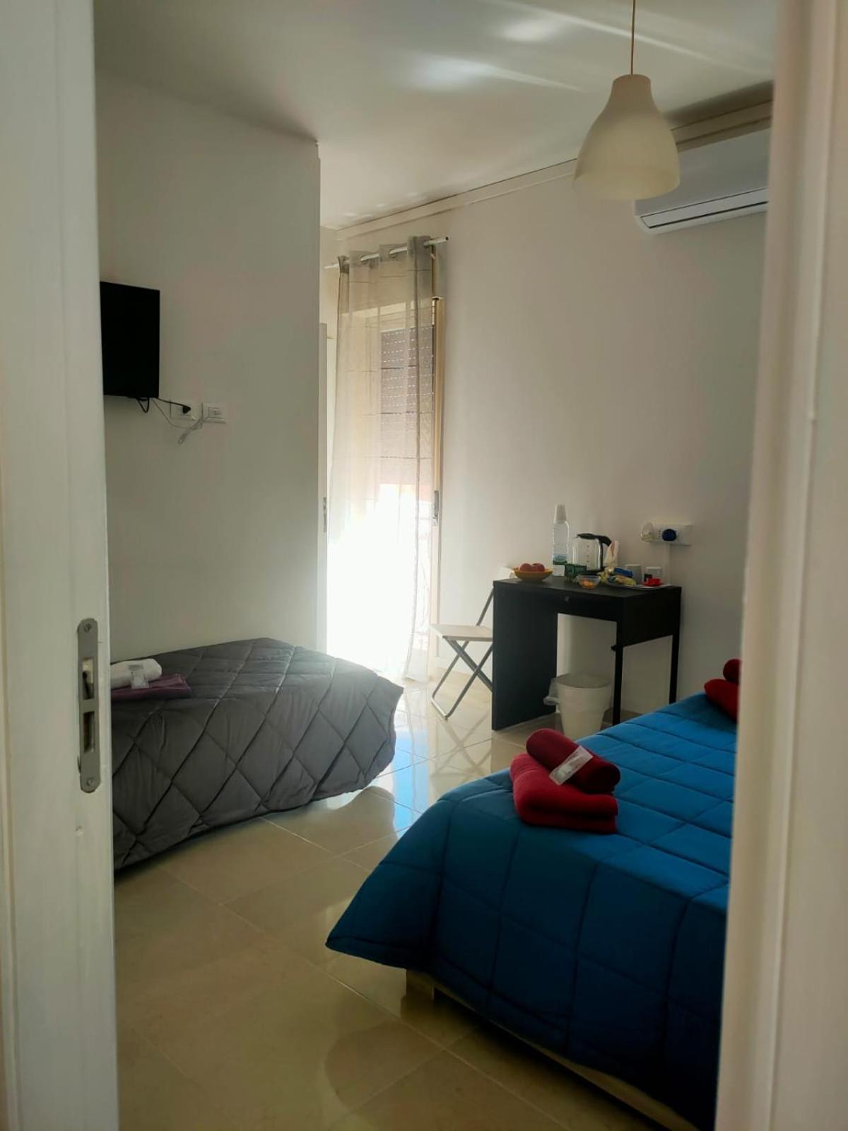 Bed And Fly Aeroporto Catania Reception H24 Bed & Breakfast Exterior photo