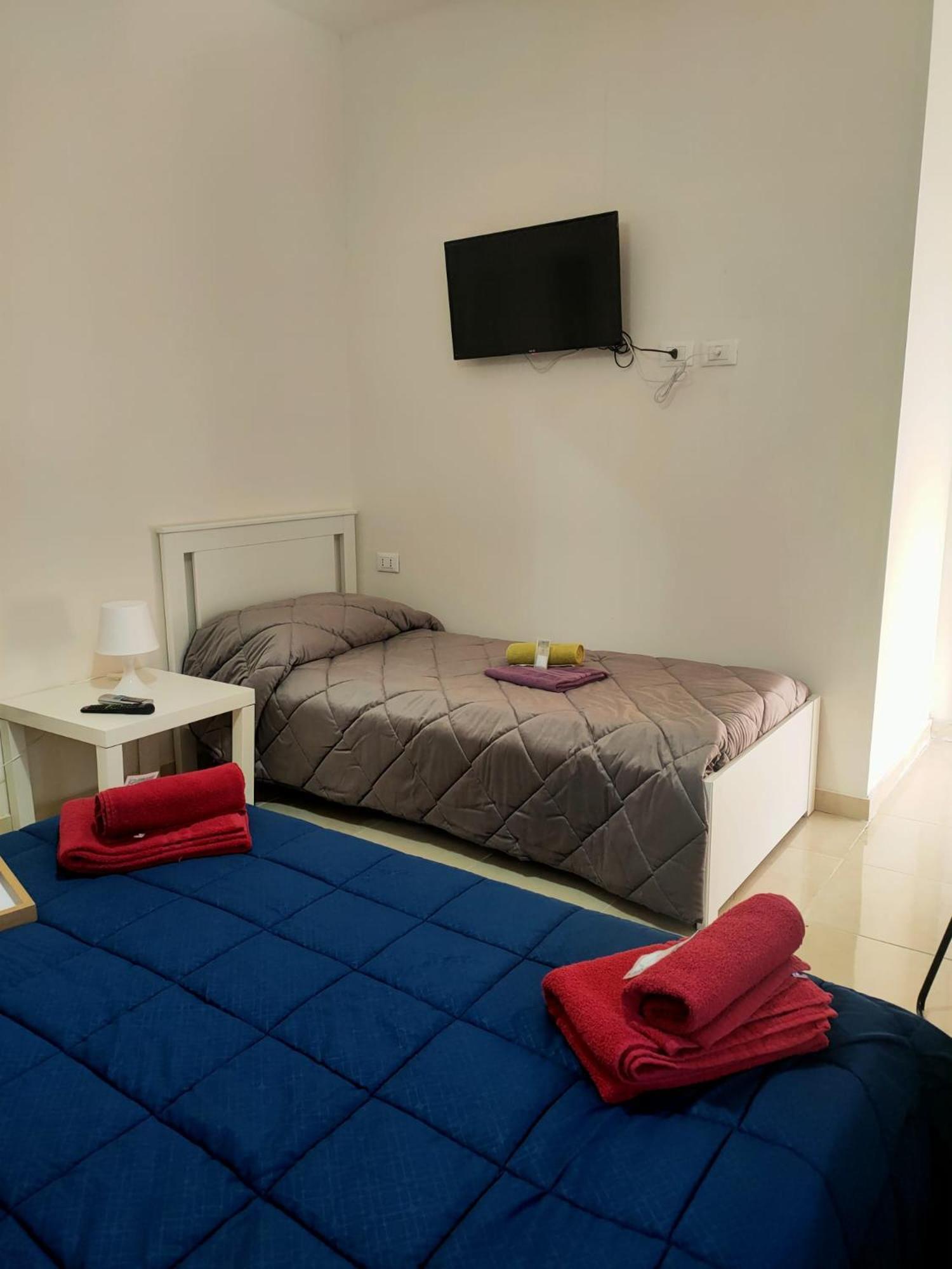 Bed And Fly Aeroporto Catania Reception H24 Bed & Breakfast Exterior photo